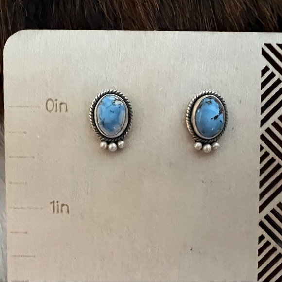 ❤️ Golden Hills Turquoise Navajo Style Matte Sterling Silver Stud Earrings .54”L - Picture 3 of 13
